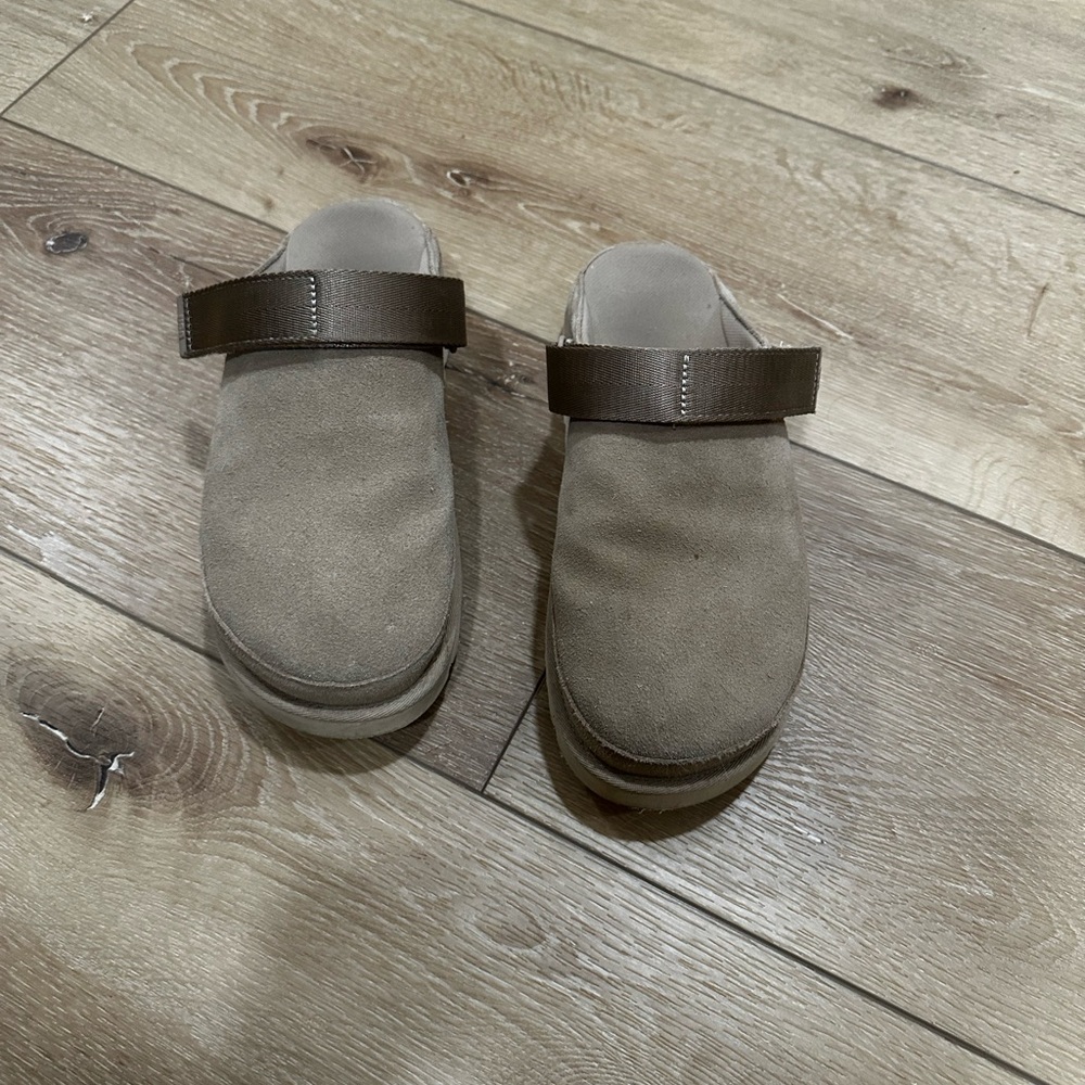 UGG Goldenstar Clog
